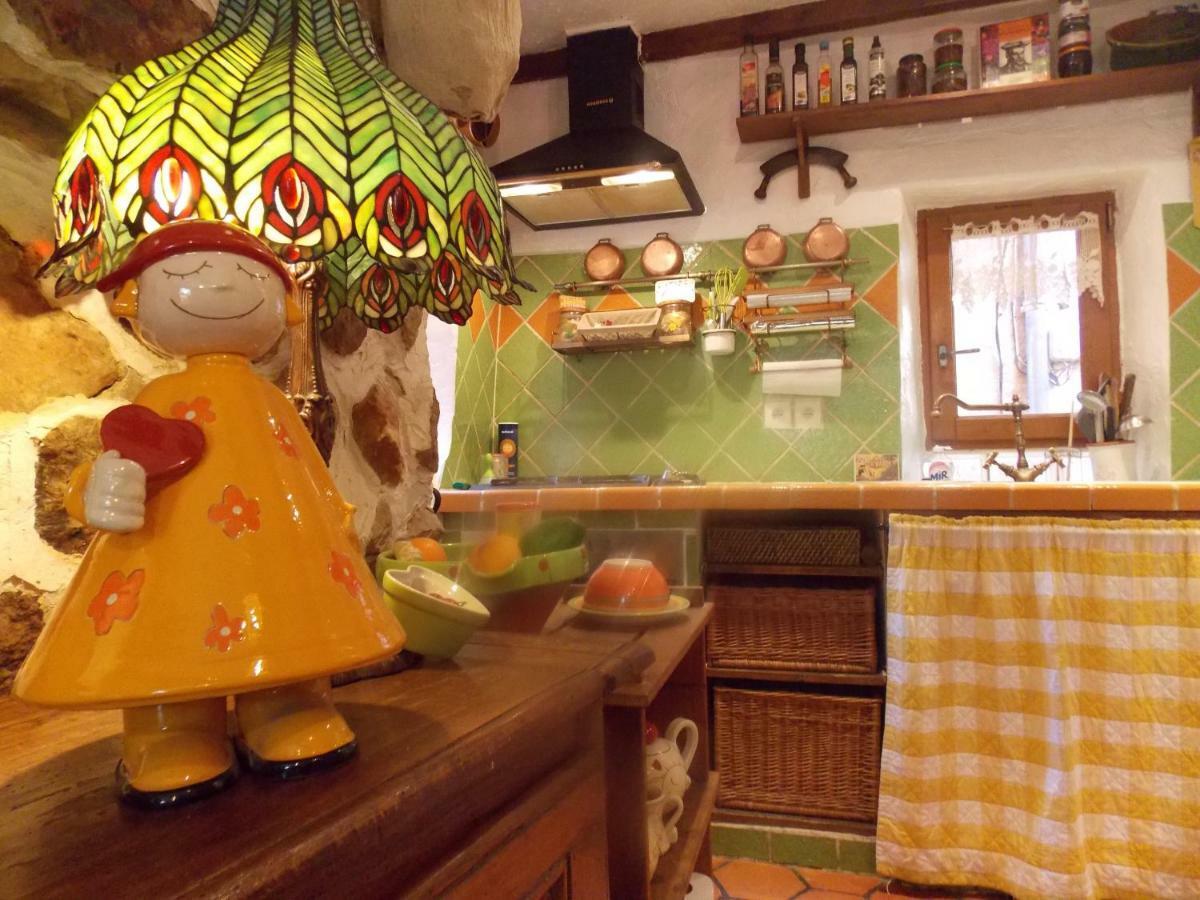 La Maison Du Bonheur Aups Dış mekan fotoğraf